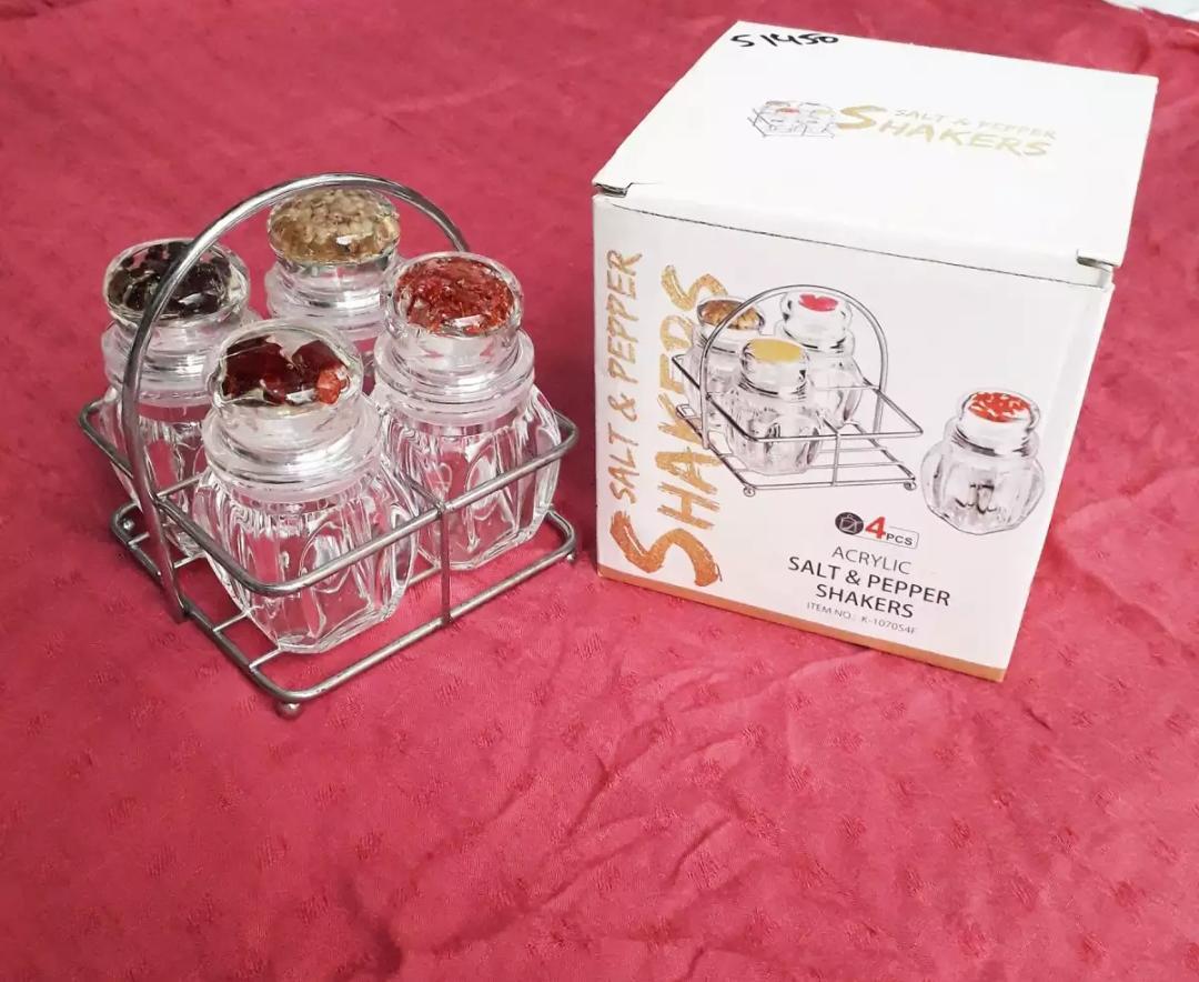 4 Pcs ACRYLIC Kitchen Salt & Pepper Shaker With Stainless Steel Holder